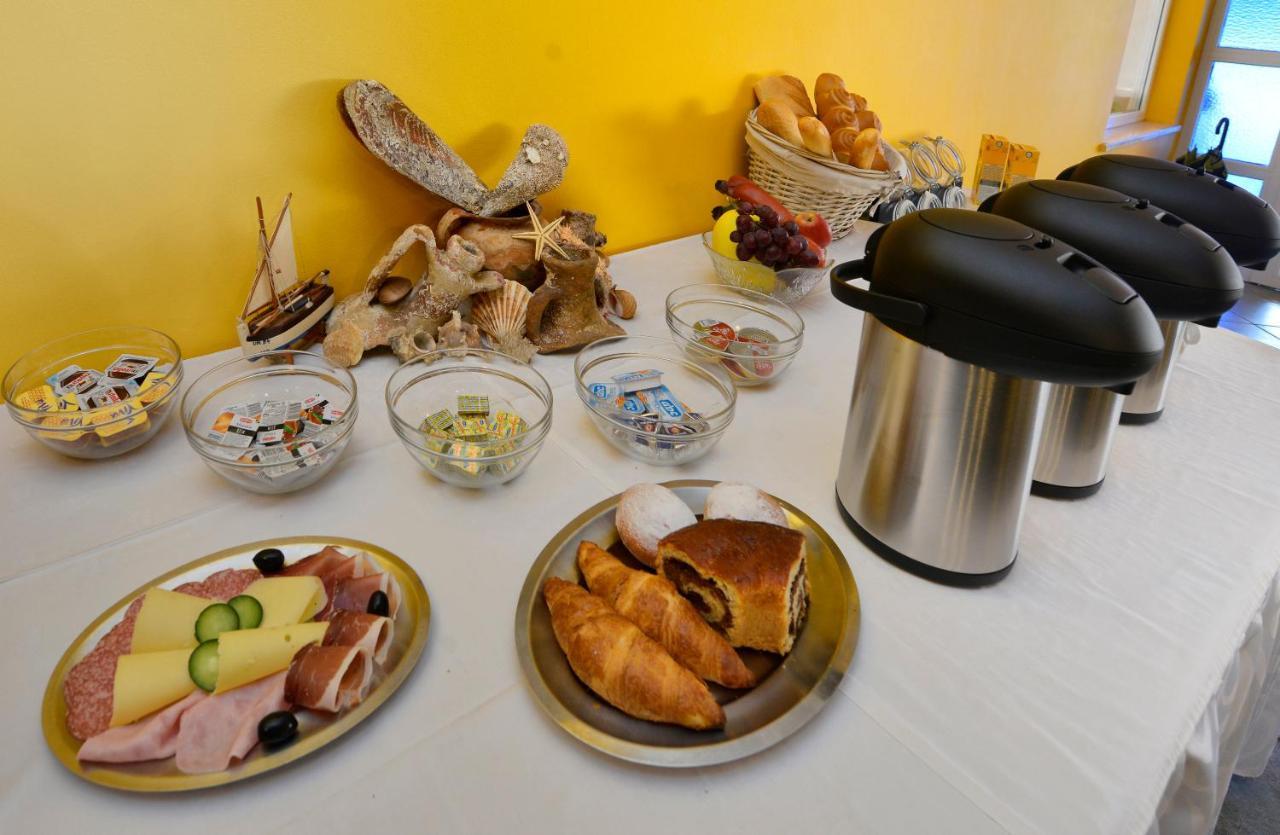 Bed And Breakfast Julia Seget  Eksteriør billede