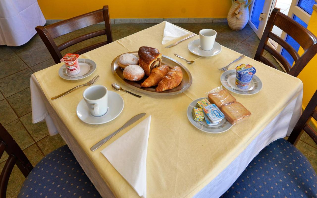 Bed And Breakfast Julia Seget  Eksteriør billede